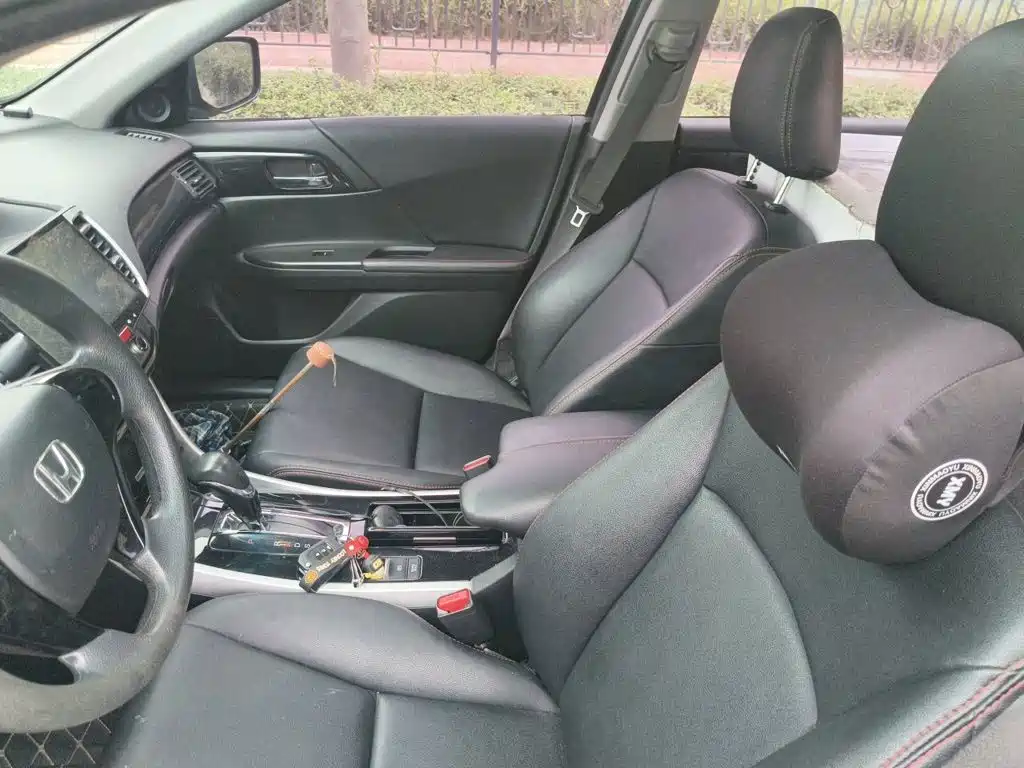 Honda Accord — миниатюра 11