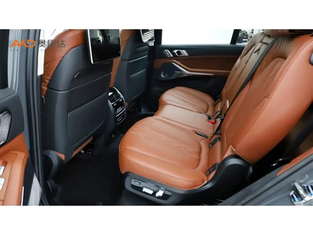 BMW X7 — миниатюра 7