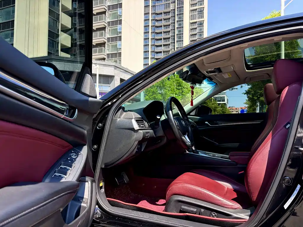 Honda Accord — миниатюра 6