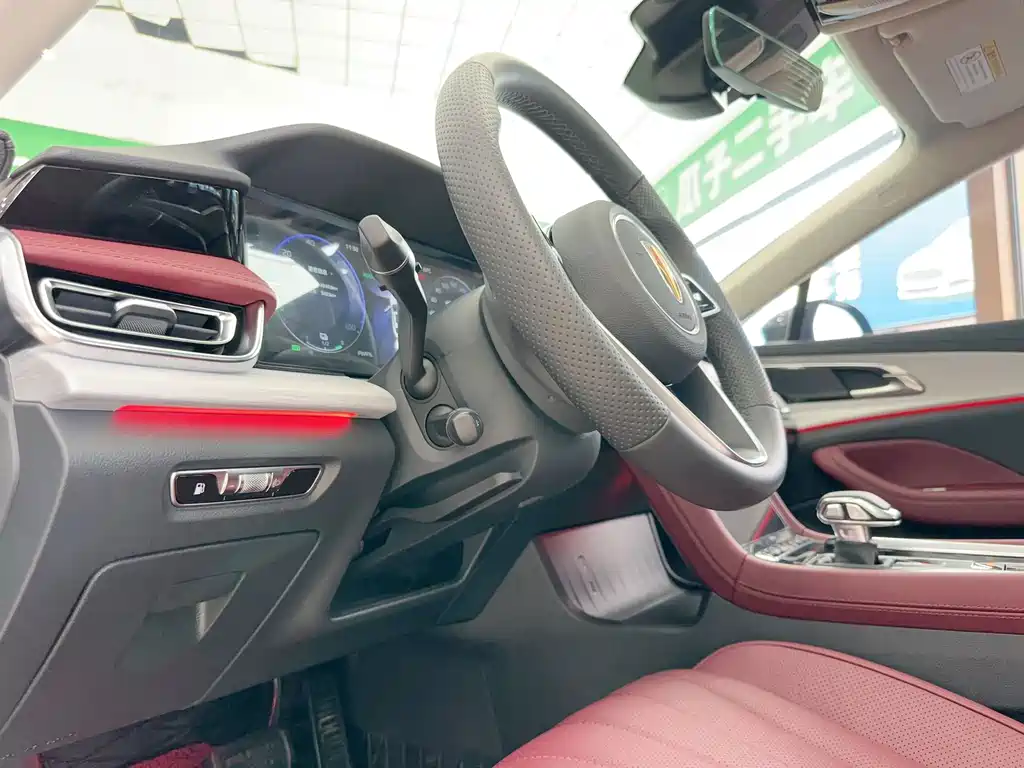 Hongqi Hongqi H5 PHEV — миниатюра 8