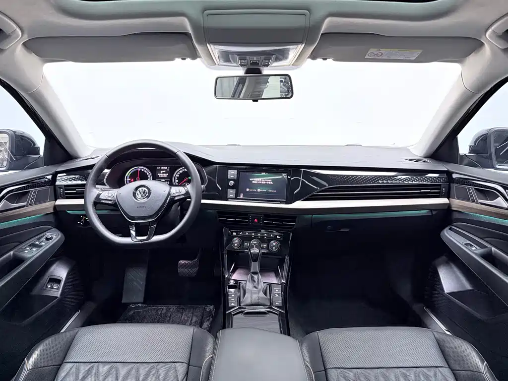 Volkswagen Passat PHEV — миниатюра 3