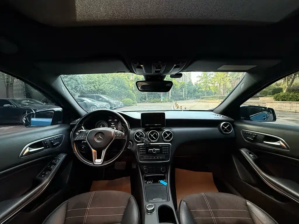 Mercedes-Benz A-Class (Import) — миниатюра 8