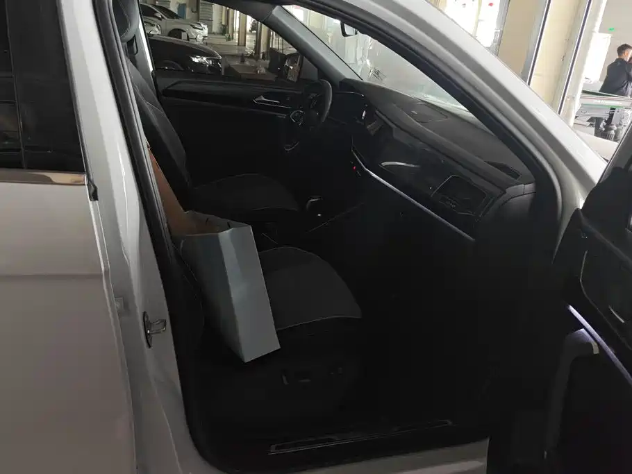 Volkswagen Tayron — миниатюра 8