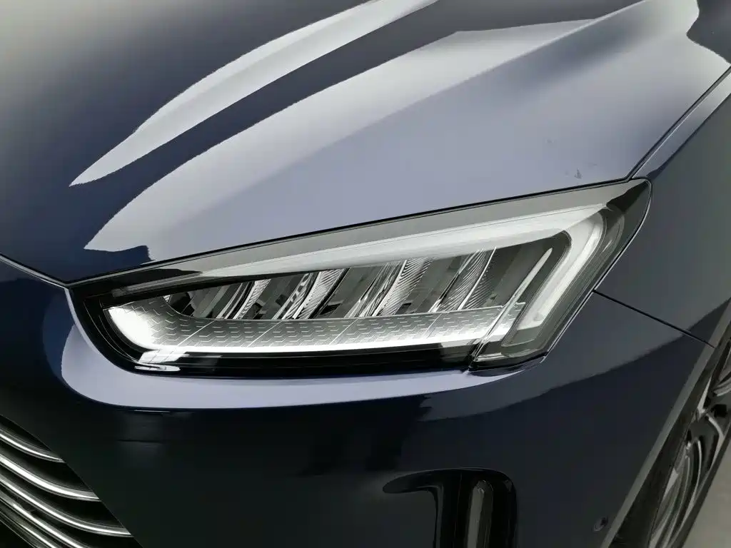 AITO Wenjie AITO M5 — миниатюра 7