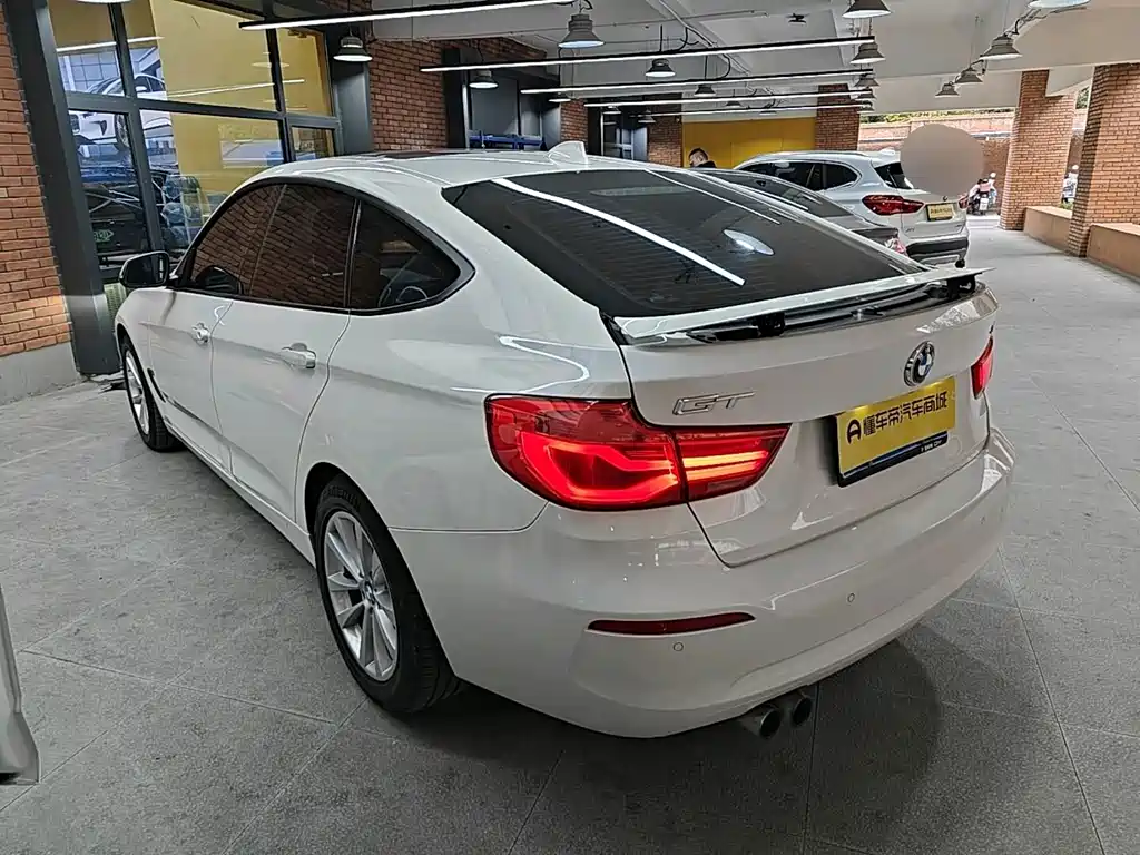 BMW 3 Series GT — миниатюра 3