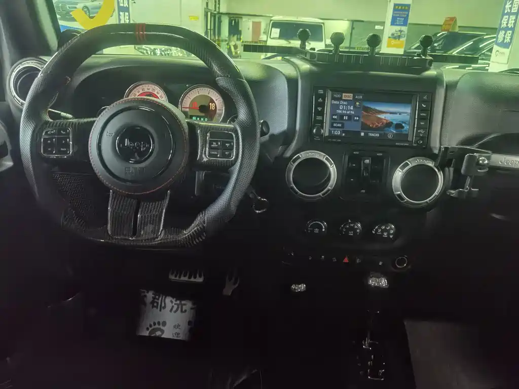 Jeep Wrangler — миниатюра 8