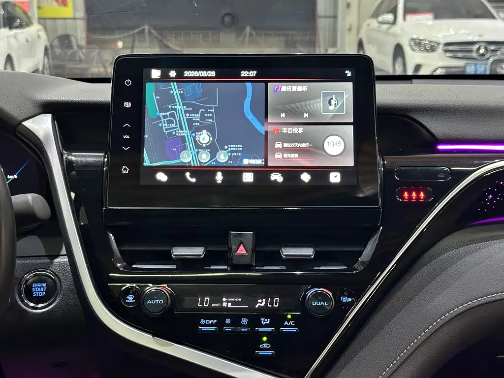 Toyota Camry — миниатюра 14