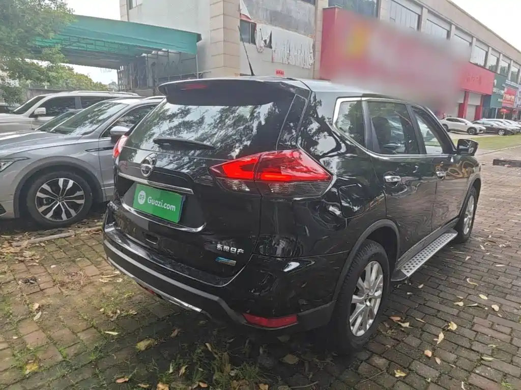 Nissan X-Trail — миниатюра 7