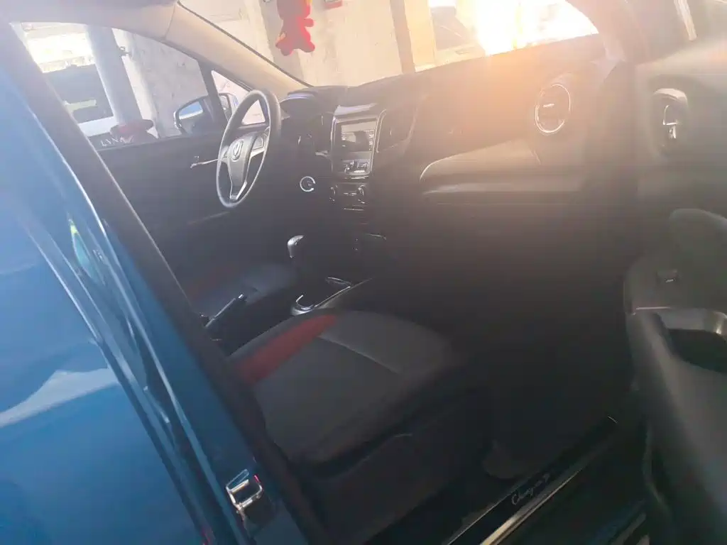 Changan CS15 — миниатюра 20