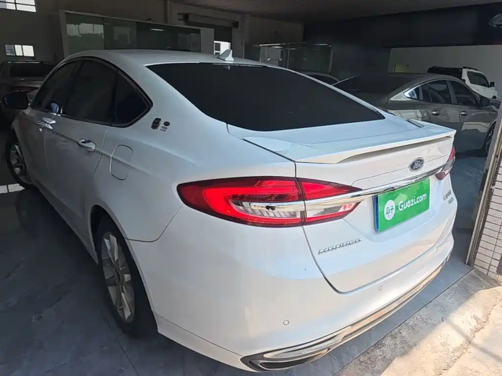 Ford Mondeo — миниатюра 5