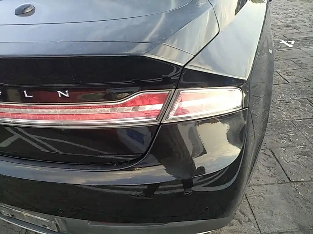 Lincoln MKZ — миниатюра 8
