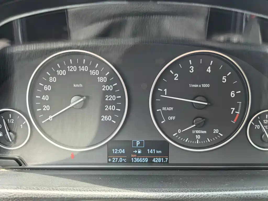 BMW 3 Series — миниатюра 11