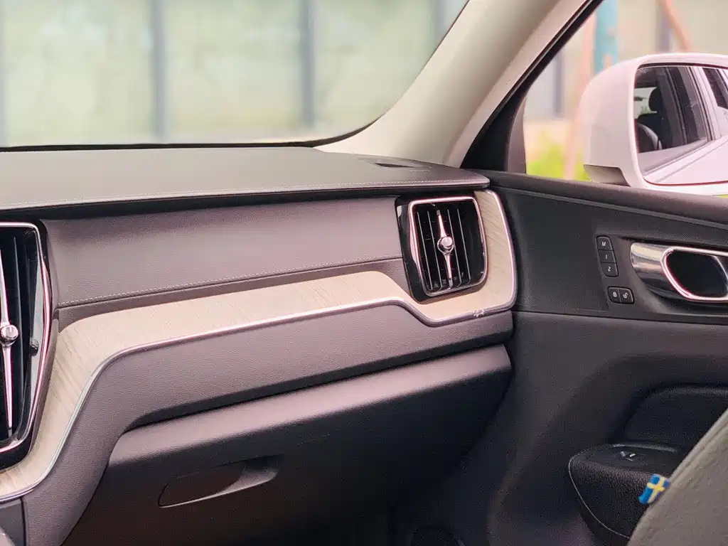 Volvo XC60 — миниатюра 19