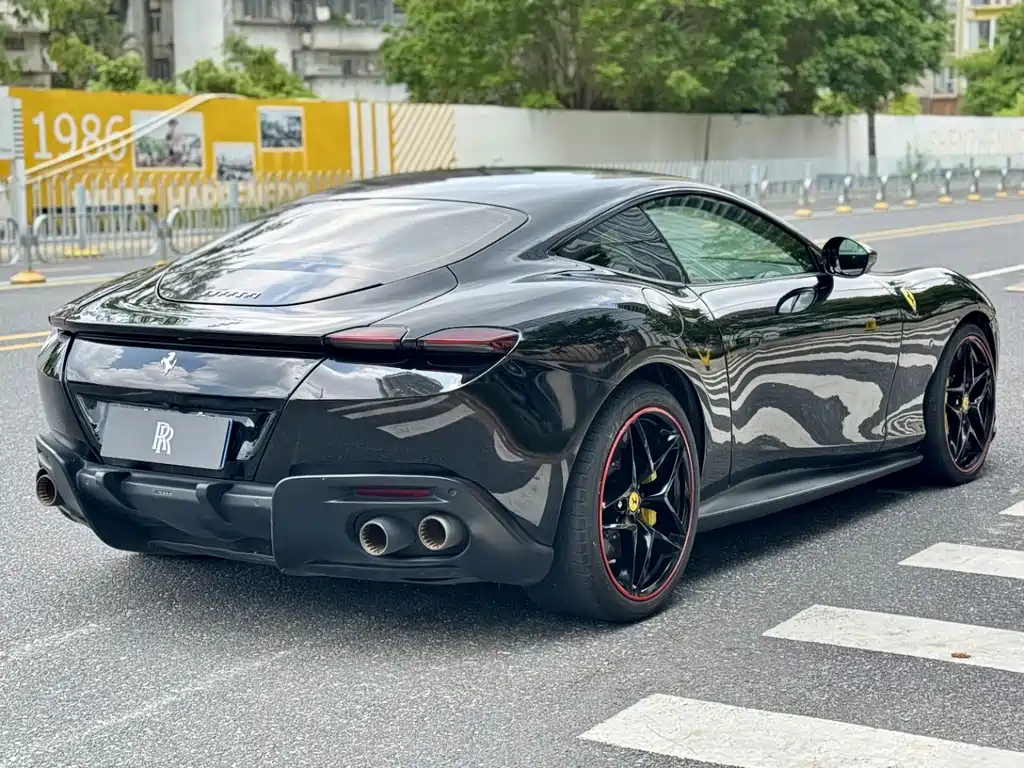 Ferrari Roma — миниатюра 7
