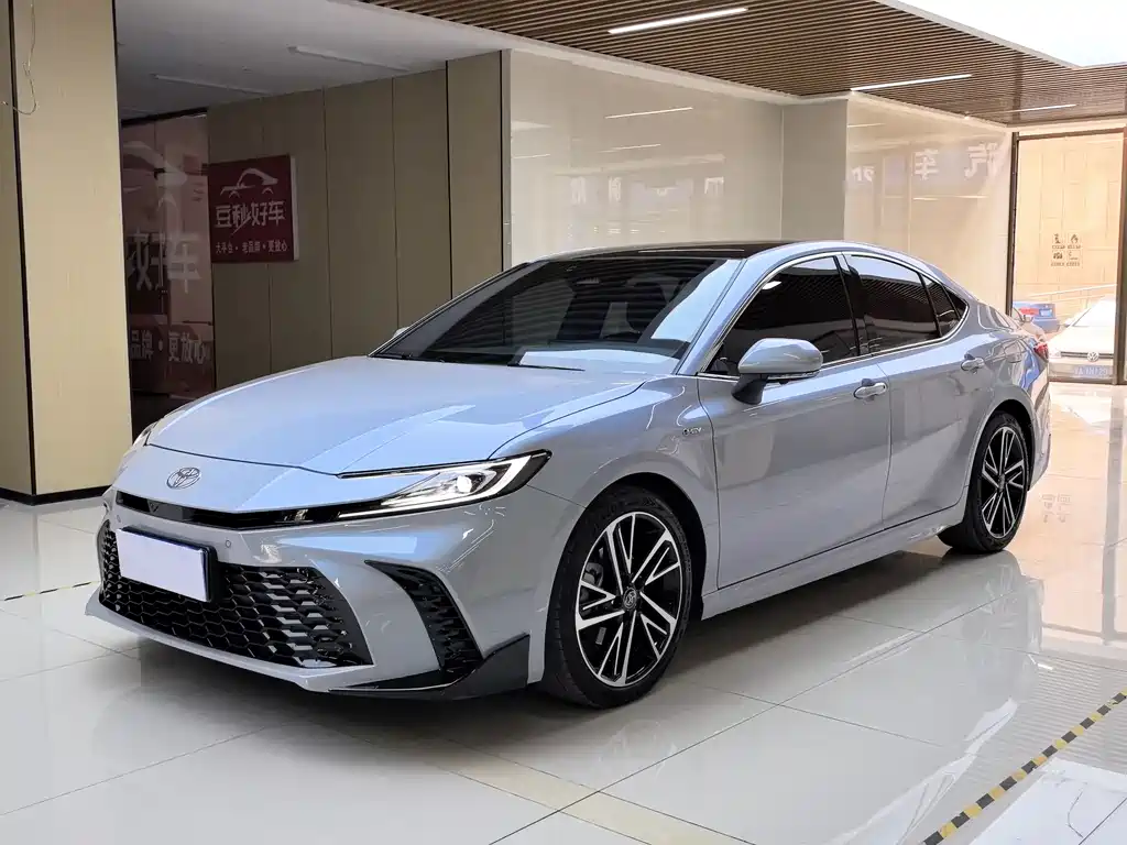 Toyota Camry 2024