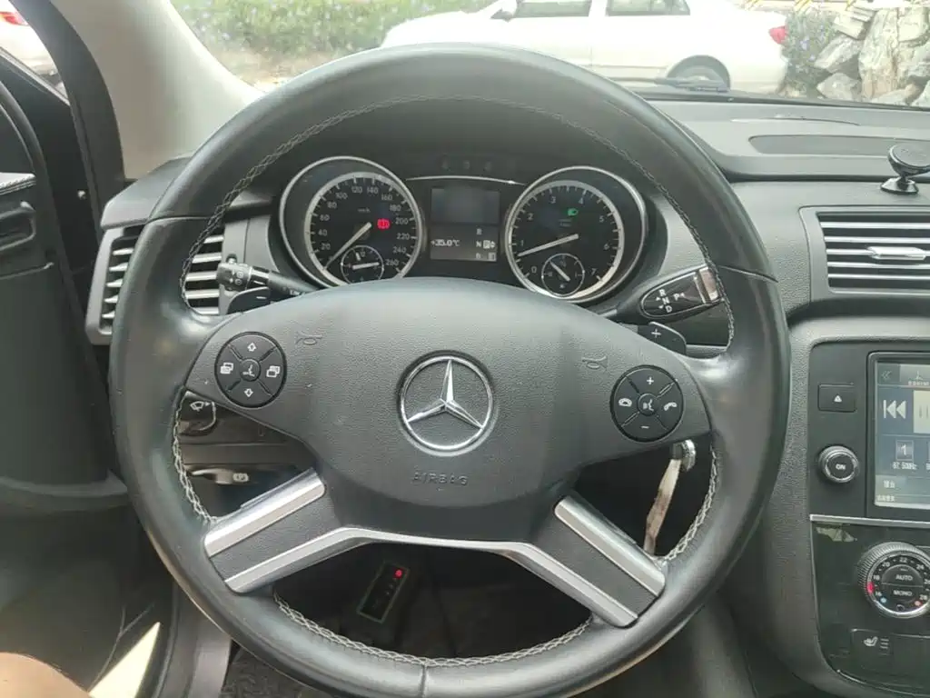 Mercedes-Benz R-Class — миниатюра 11