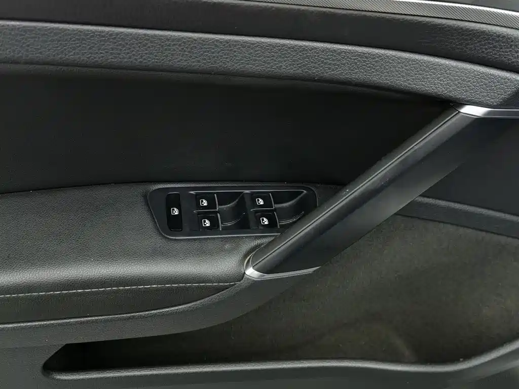 Volkswagen Golf 2018 1.6L AT Comfort