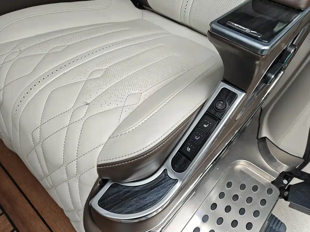 Volkswagen Viloran — миниатюра 5