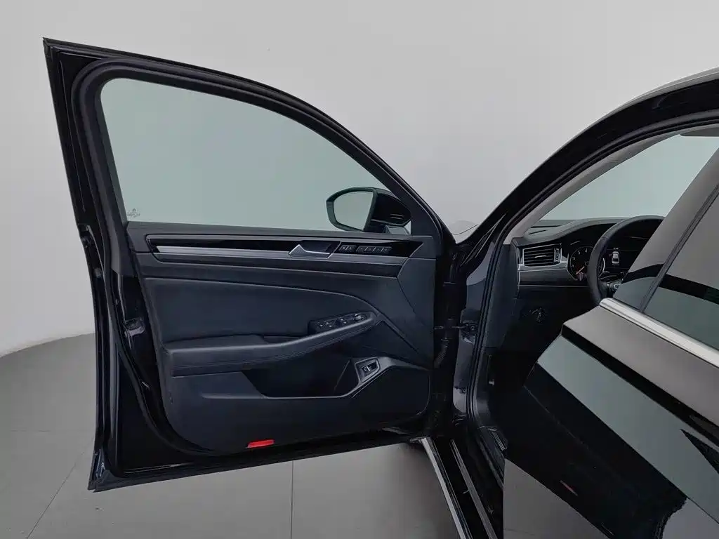 Volkswagen Phideon — миниатюра 8