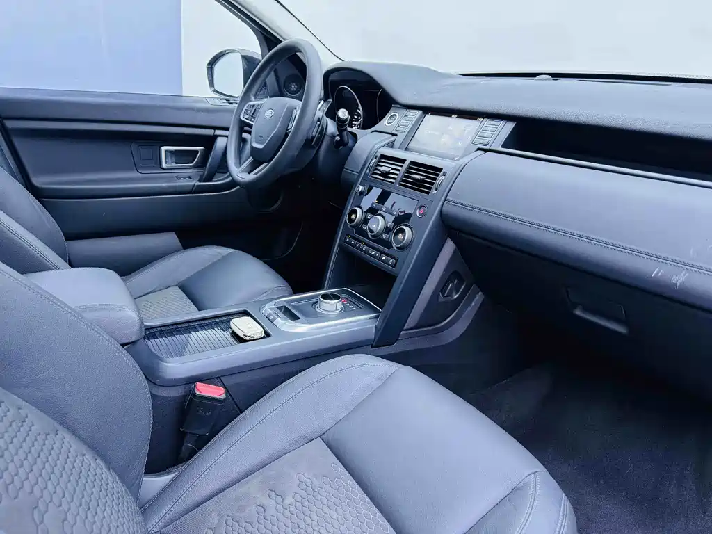 Land Rover Discovery Sport — миниатюра 14