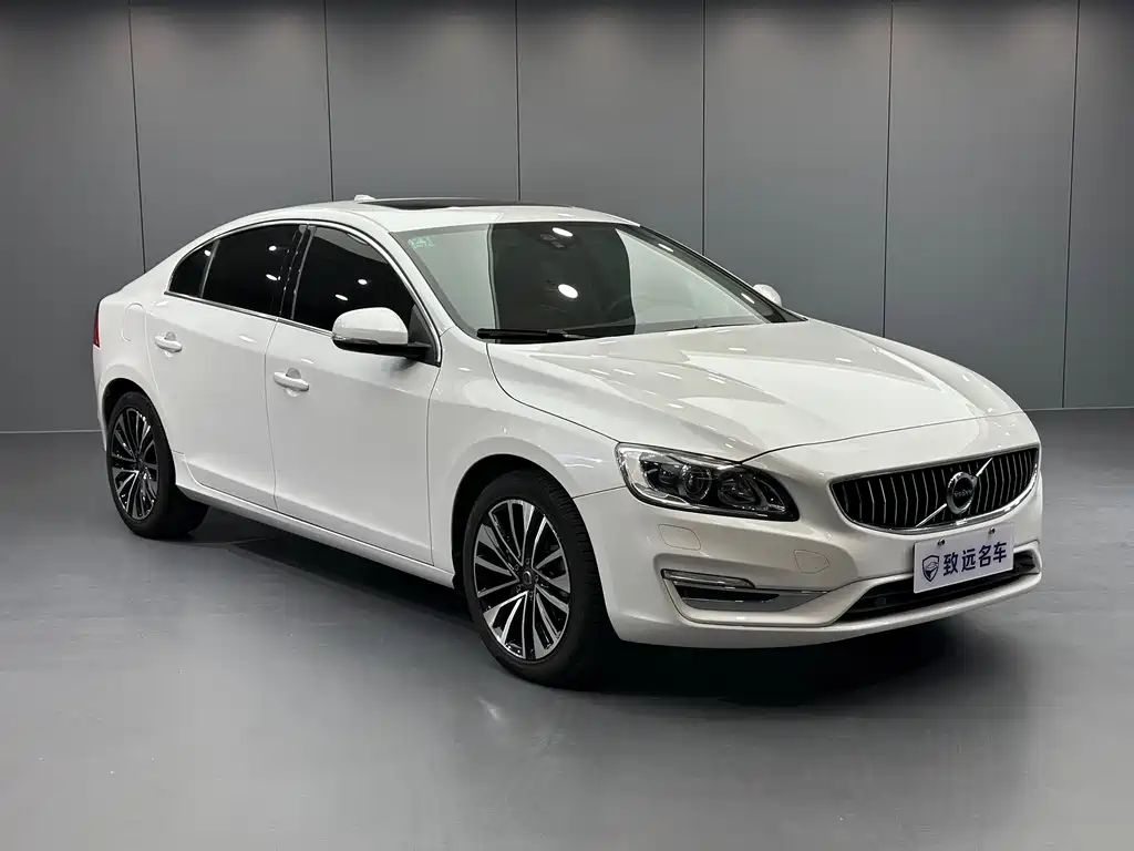 Volvo S60 — миниатюра 3