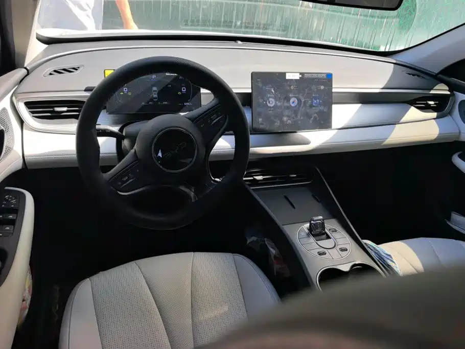 BYD Seal 05 DM-i — миниатюра 12