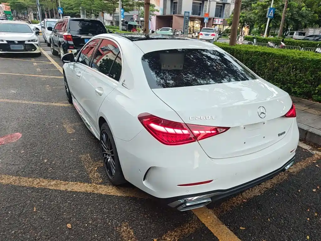 Mercedes-Benz C-Class — миниатюра 5