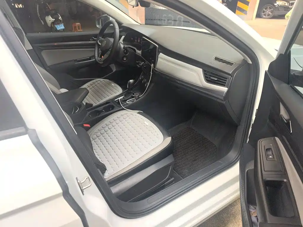 Volkswagen Bora — миниатюра 20