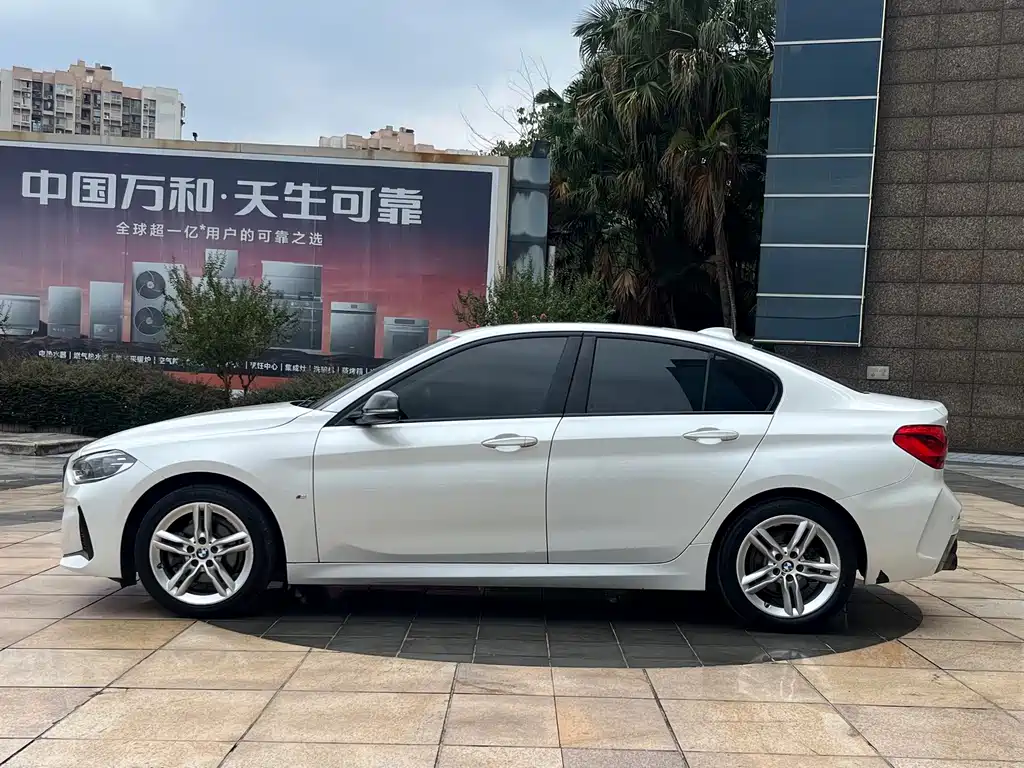 BMW 1 Series — миниатюра 17