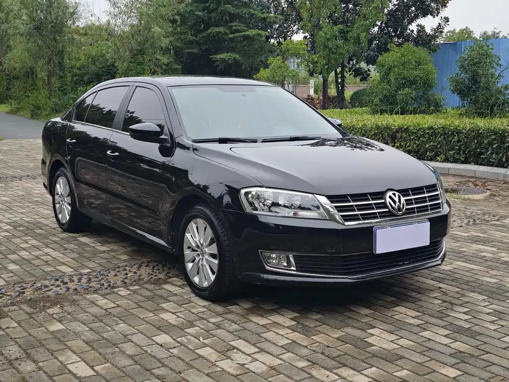 Volkswagen Lavida — миниатюра 4