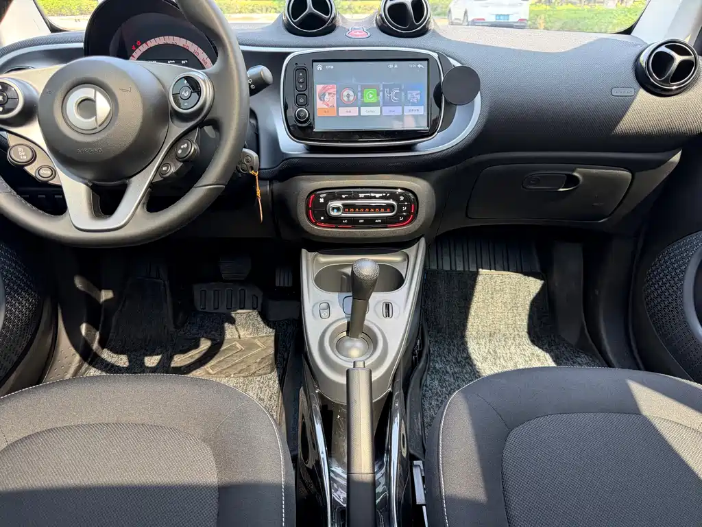 smart Smart Fortwo — миниатюра 16