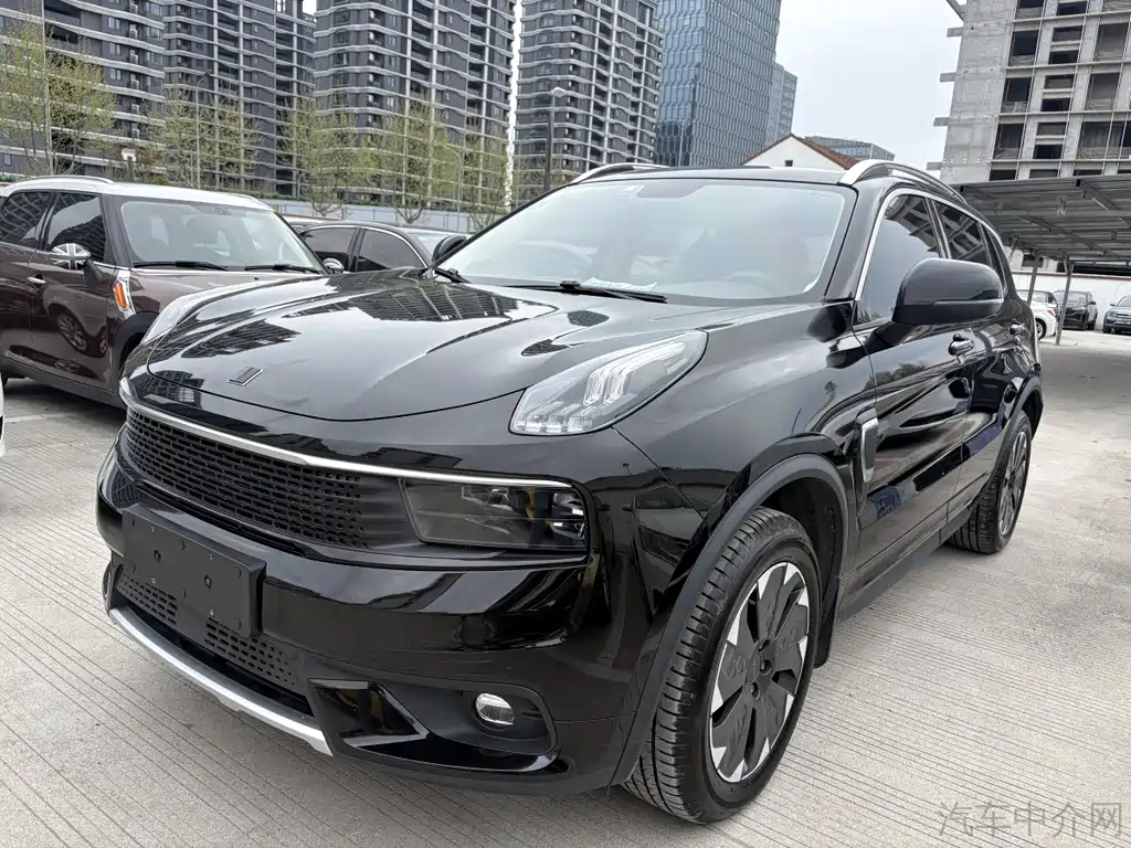 Lynk & Co 01 EM-P 2018