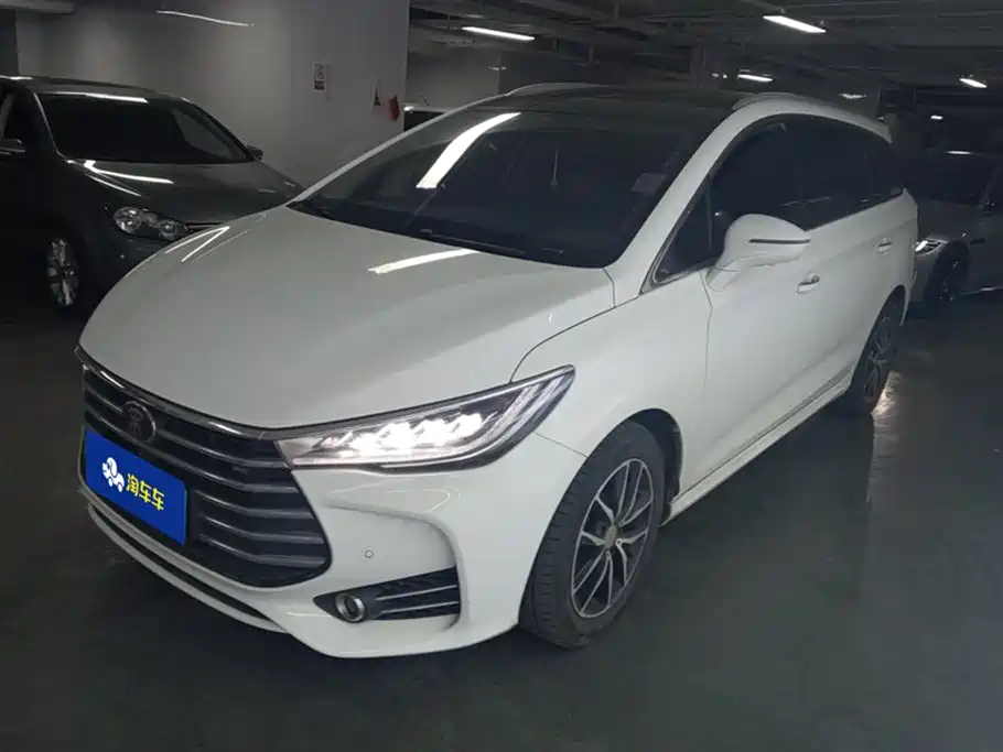 Byd MAX 2018