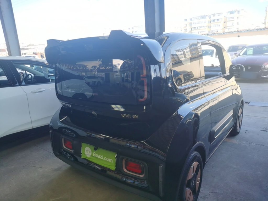 Baojun KiWi EV — миниатюра 7