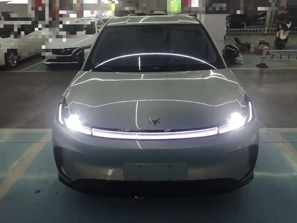 ARCFOX Beta T1 — миниатюра 3