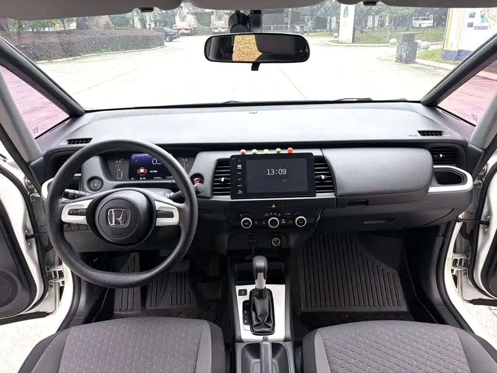 Honda Fit — миниатюра 3