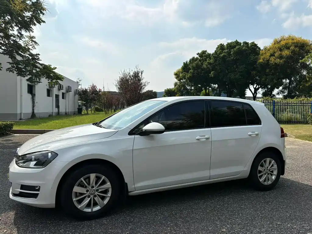 Volkswagen Golf — миниатюра 6
