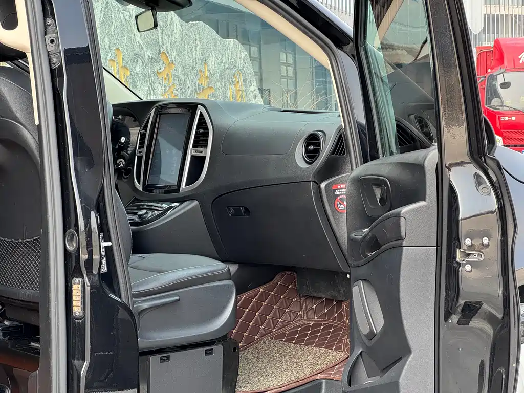 Mercedes-Benz Vito 2018 2.0T VI