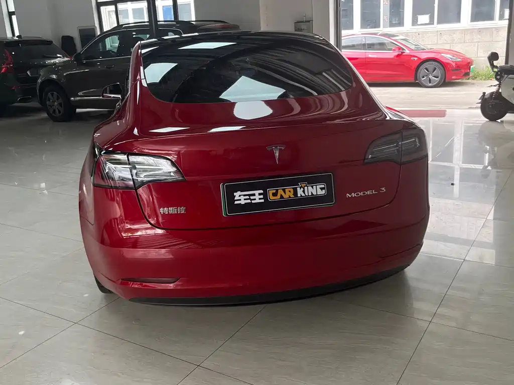 Tesla Model 3 — миниатюра 12