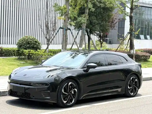 Zeekr 001