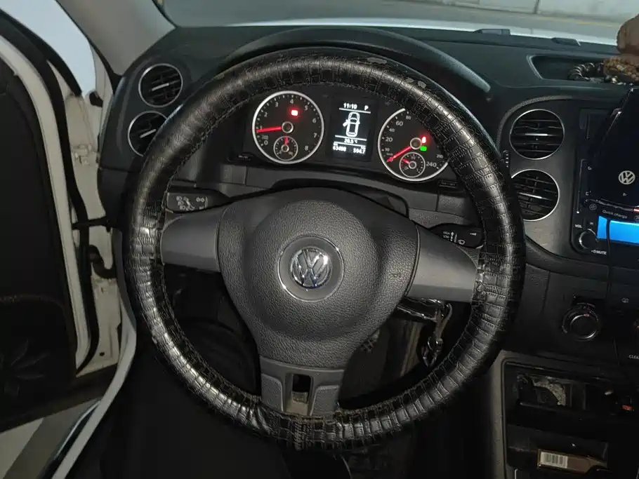 Volkswagen Tiguan — миниатюра 15