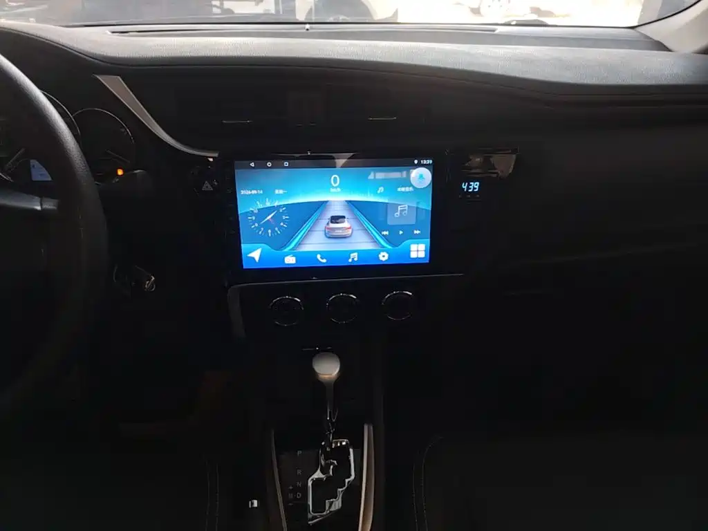 Toyota Corolla — миниатюра 13
