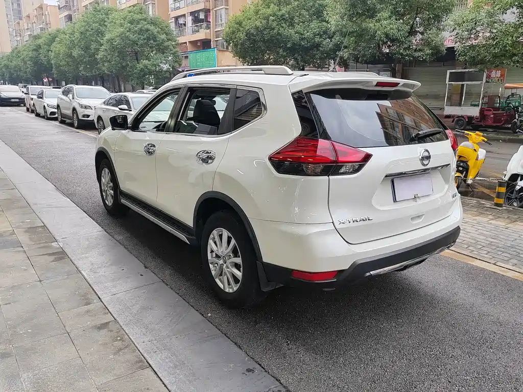 Nissan X-Trail — миниатюра 3