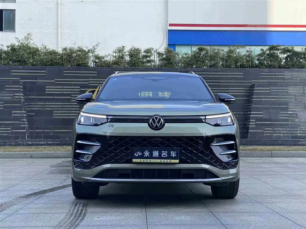 Volkswagen Tayron 2025 L 380TSI Luxury Easy