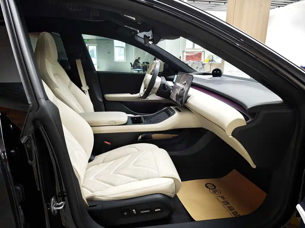 NIO ET5T — миниатюра 8