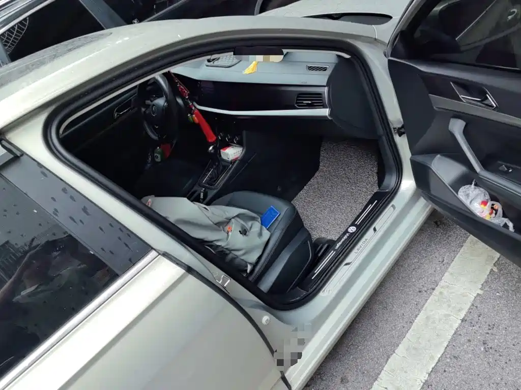 Volkswagen Lavida — миниатюра 18