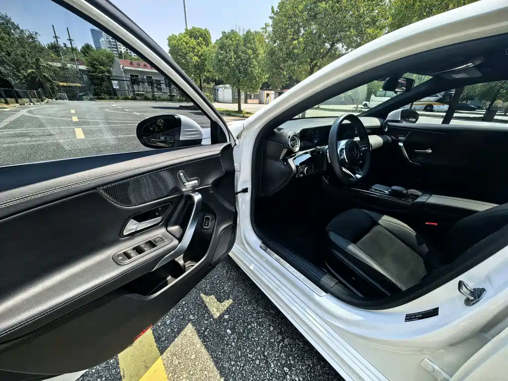 Mercedes-Benz A-Class — миниатюра 13