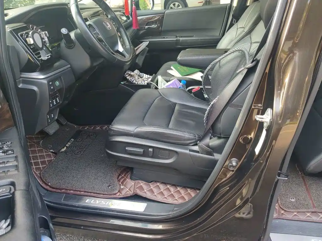Honda Elysion — миниатюра 16