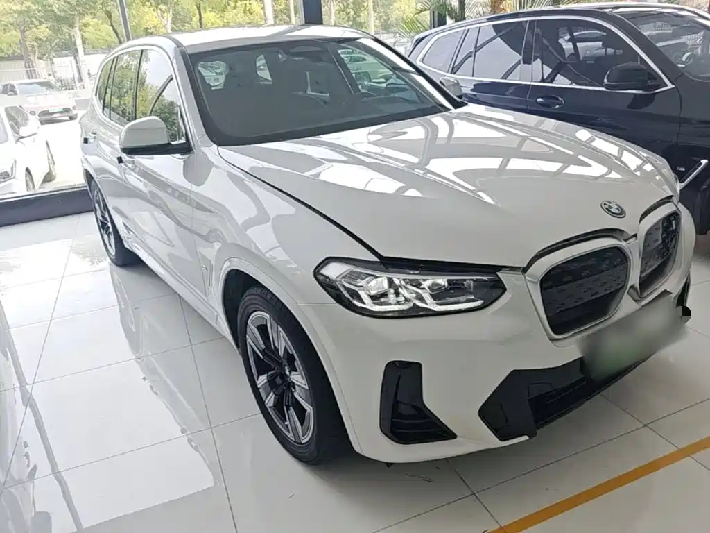 BMW iX3 — миниатюра 4