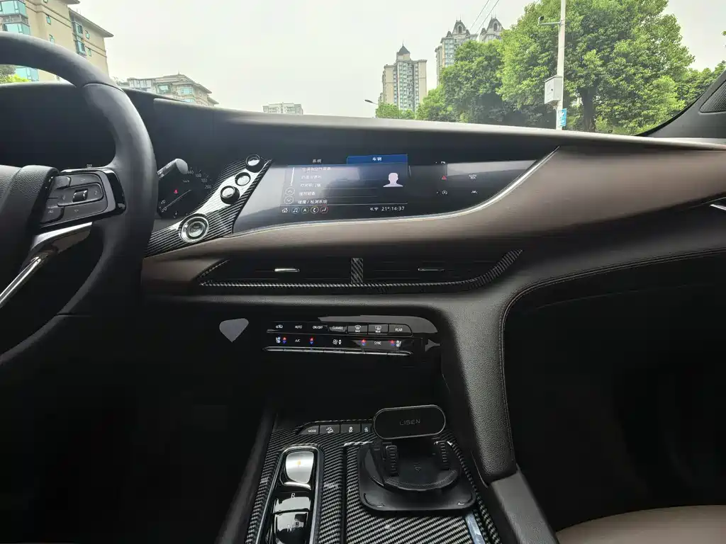 Buick Enclave — миниатюра 17